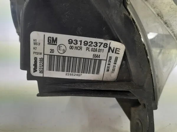 OPEL VECTRA C LIFT Faro Delantero Derecho image 8