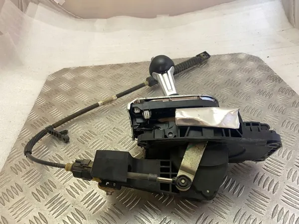 Levier de vitesse Ford Mustang VI 2016 OEM UTO40385 image 5