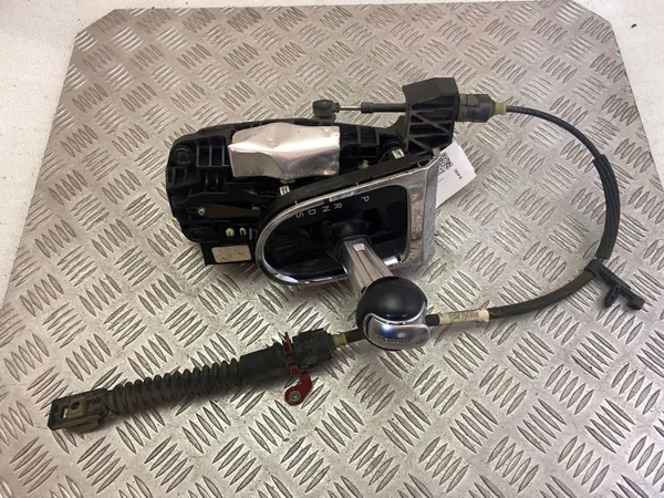 Levier de vitesse Ford Mustang VI 2016 OEM UTO40385 image 6