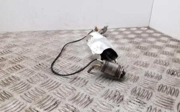 Audi AdBlue-Injektor OEM 05L122157CC - Gebraucht image 3
