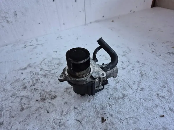 EGR-venttiili 28410-4A700 Hyundai H1 II 2.5 CRDi image 2