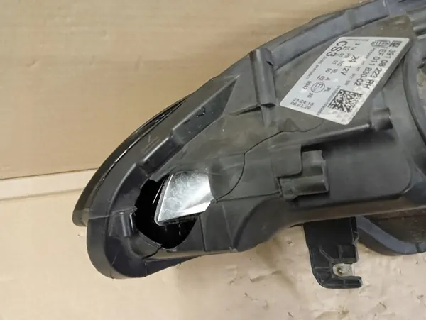 Oikea Ajovalo Opel Corsa E 14- image 3