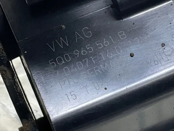 Skoda OE Vattenpump 5Q0 965 561B image 3