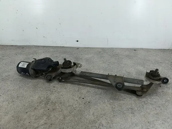 Mitsubishi Colt VI pyyhkijämoottori OEM 8250A153 MS159200-6821 image 5