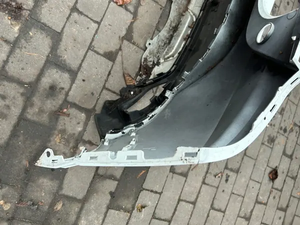 Paraurti posteriore Dacia Sandero III Stepway 850188863R image 9