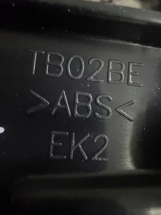 Enchufe USB Hyundai 96120-G4250 para i30 III Lift image 8