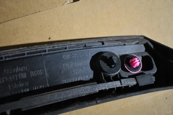 OEM 4ML853817 Bakre vänster stänkskärm Lamborghini Urus image 3