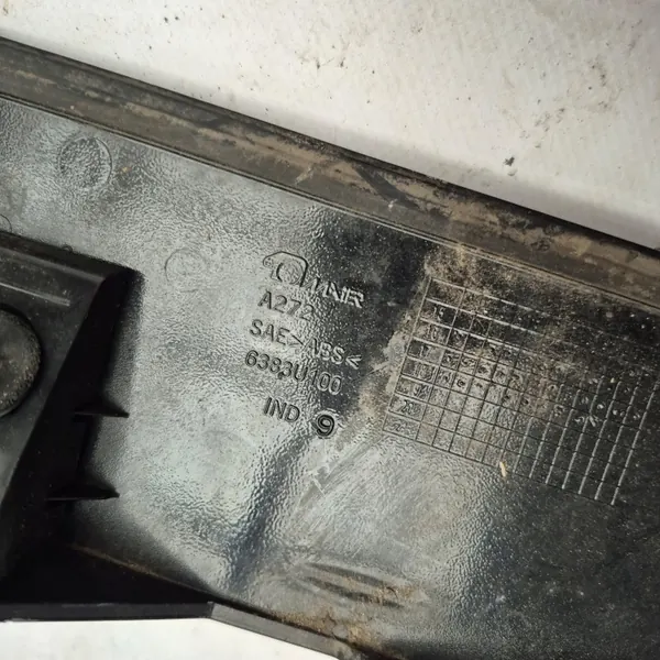 OEM 6383U100 Moldura Porta-Malas para Nissan Micra V 2016-22 image 3