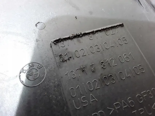 BMW X5 E70 Luftfilter OEM 13717811027 - Begagnad image 4