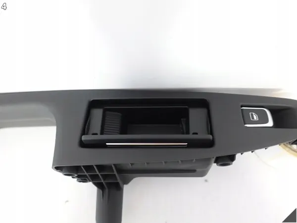 Tirador Puerta Derecha Trasera OEM 66707147 Audi image 5