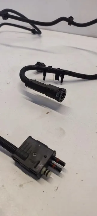 TUBE ADBLUE VW TIGUAN II 5QF131983G image 2