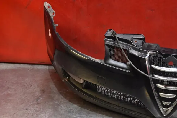 Paraurti anteriore nero Alfa Romeo GT 937 03-10 image 2