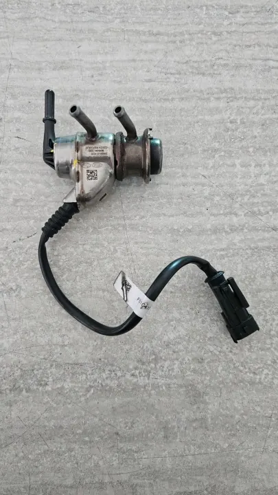 AdBlue-injektor OEM 29630-2FRD0 för Kia Stinger image 2