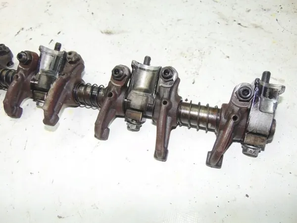 Clavier de soupape Mercedes pour 1824 Econic 6.4 image 4
