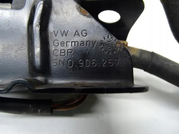 Brandstofpomp Behuizing Filter Sensor 5N0906257 2.0 TDI image 8