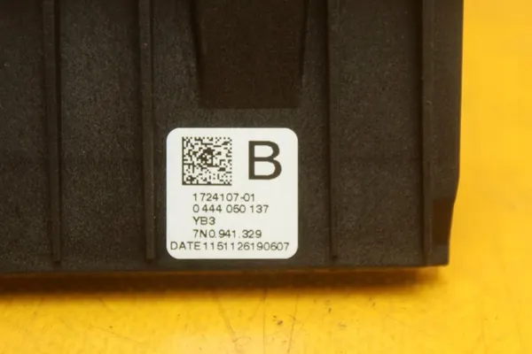 AdBlue-Steuergerät 7N0941329 für VW Caddy III image 8