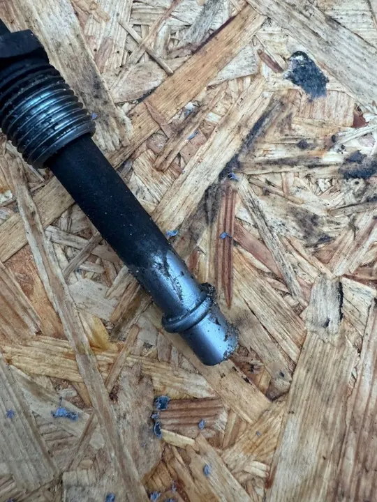 Citroen C5 III X7 tuyau hydro arrière droit image 2