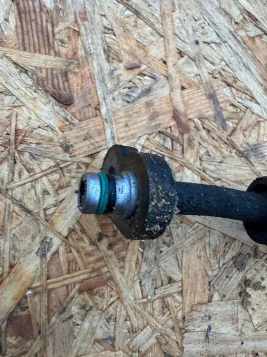 Citroen C5 III X7 tuyau hydro arrière droit image 3