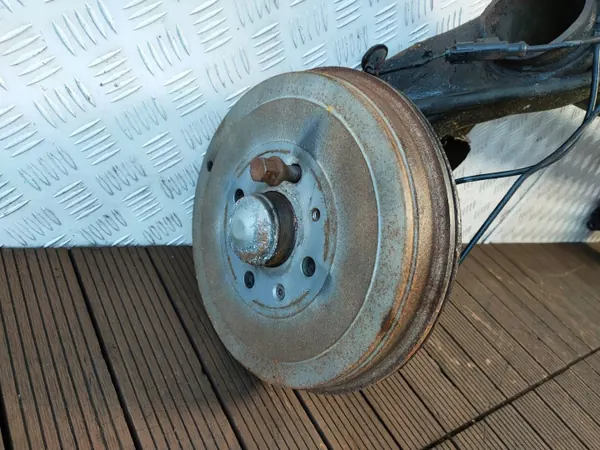 Fiat Grande Punto Hinterachsbalken OEM 51804554 image 4