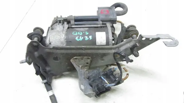 Mercedes W213 Veringscompressor OEM 443020019 image 4