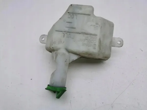 Suzuki Vitara 2019 Kylvätsketank OEM 239334 image 4