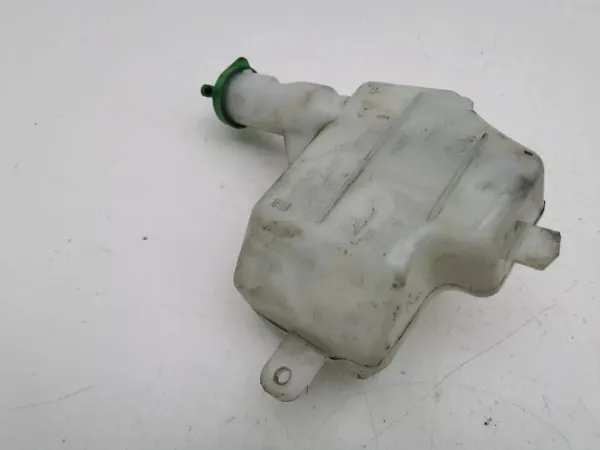 Suzuki Vitara 2019 Kylvätsketank OEM 239334 image 6