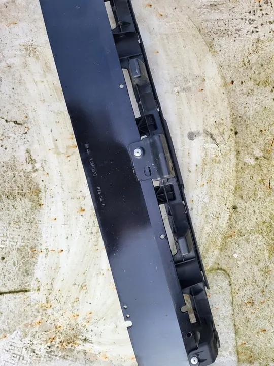 Opel Astra H Etupuskuri Kiinnitys OE 24460992 image 3