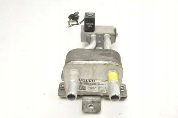 Volvo V60 2.4 D6 Koelvloeistofradiator OEM 31418506 image 2