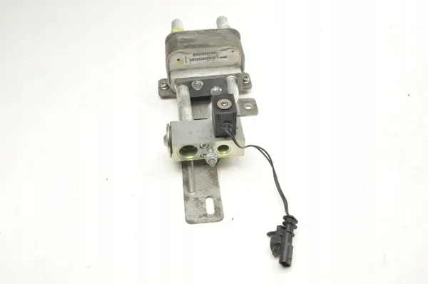 Volvo V60 2.4 D6 Koelvloeistofradiator OEM 31418506 image 3