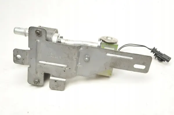 Volvo V60 2.4 D6 Koelvloeistofradiator OEM 31418506 image 5
