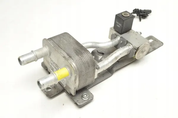 Volvo V60 2.4 D6 Koelvloeistofradiator OEM 31418506 image 6