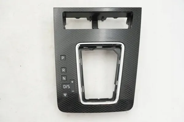 Cadre de levier de vitesse OEM 5E1713203P pour Skoda Octavia image 2