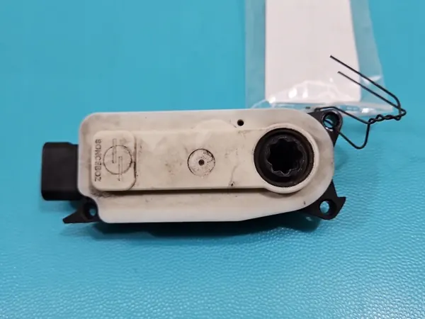 OEM 5877R1001A Lenkungsluftklappenmotor image 4