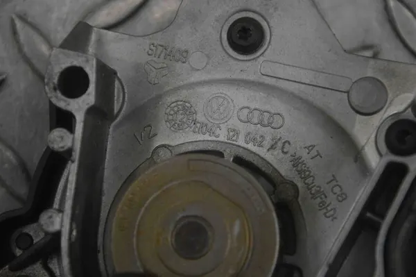 Pompa acqua VW Jetta MK6 1.4L 2012 04C121042C image 8