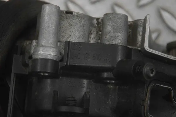 Pompa acqua VW Jetta MK6 1.4L 2012 04C121042C image 9