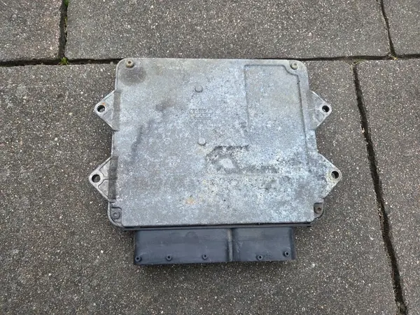 Ordinateur FIAT GRANDE PUNTO 1.3 JTD 51796241 MJD6F3.P7 image 3