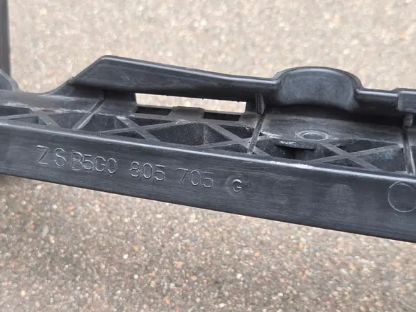 Reforço de Para-choque Frontal VW GOLF VII 5G0805705G image 10