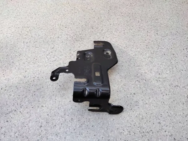 Webaston kiinnitystuki OEM 1T0955195B VW Touranille image 3