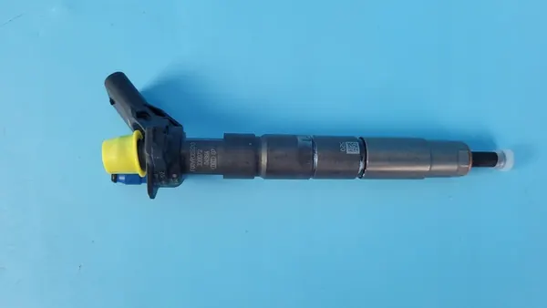 MERCEDES W206 2.0 CDI Injektor A6540700400 image 4