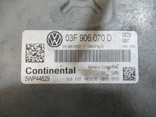 Motorcomputer OEM 03F906070D voor VW Polo 5 1.2 TSI image 4