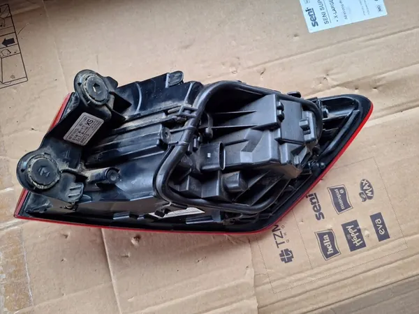 Luz Trasera Izquierda Audi A4 B9 8W9 Kombi image 5