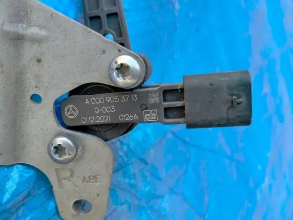 Strålkastarnivåsensor OEM A0009053713 Höger Fram image 3
