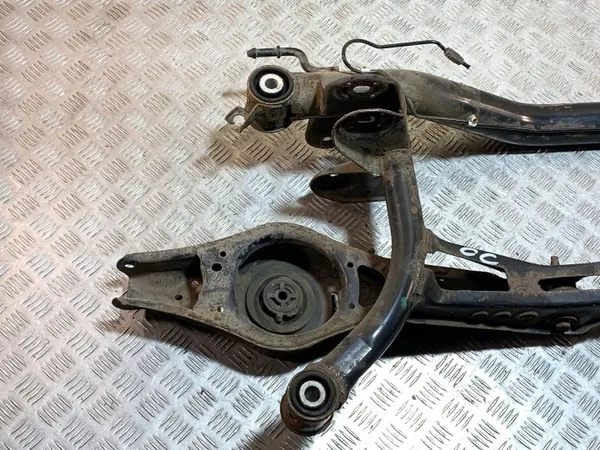 Molas traseiras OEM FBZ26240 para Volkswagen image 4