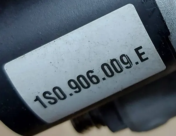 Vanne de régulateur de pression de carburant Volkswagen Up image 2