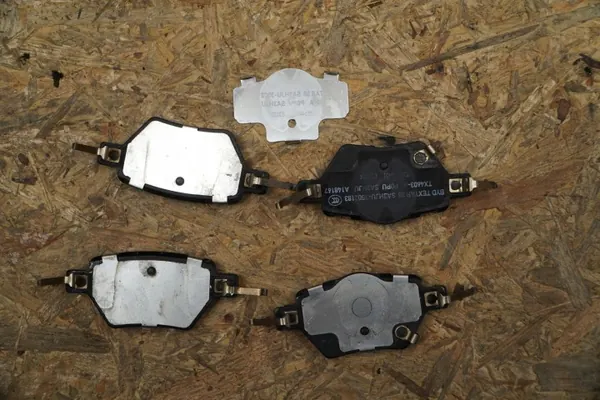 Bremsscheiben & Beläge Set OEM SA3HA-3501011A image 9