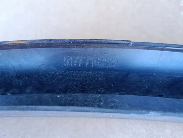 BMW X5 E70 Cache Pare-Boue Arrière Gauche OEM 7163559 image 5