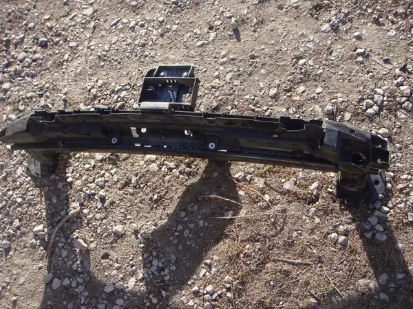 Etupuskuri vahvistus Renault Clio V 2019-2023 image 2