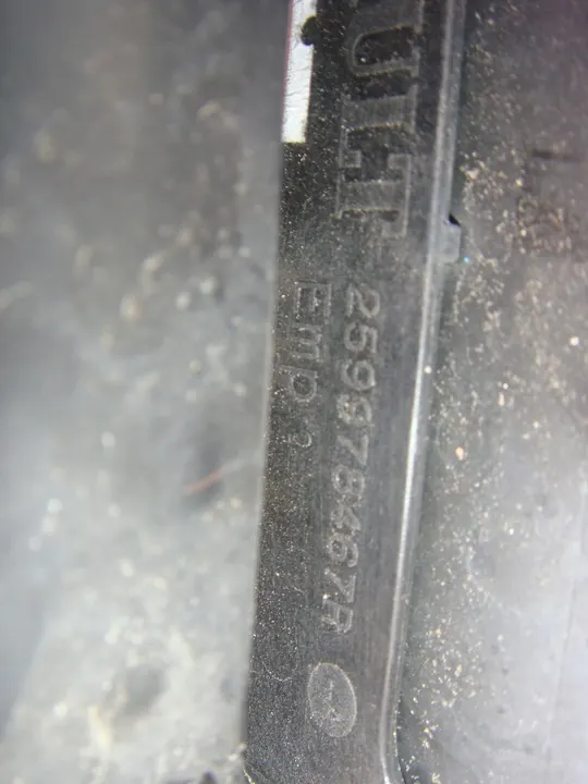 Etupuskuri vahvistus Renault Clio V 2019-2023 image 8