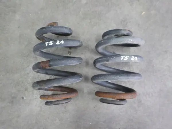 Hinterfeder OEM 342634 für VW T4/T5 - Gebraucht image 2