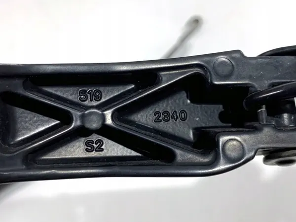 Conjunto Braço Limpador OEM LORK-745-57457 Dianteiro Toyota Auris II image 6